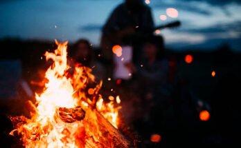 Speisen am Lagerfeuer